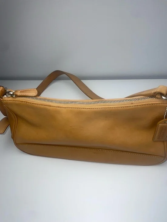 Coach Hampton Demi Leather Baguette VTG Shoulder Bag 7587 COA - Picture 6 of 16